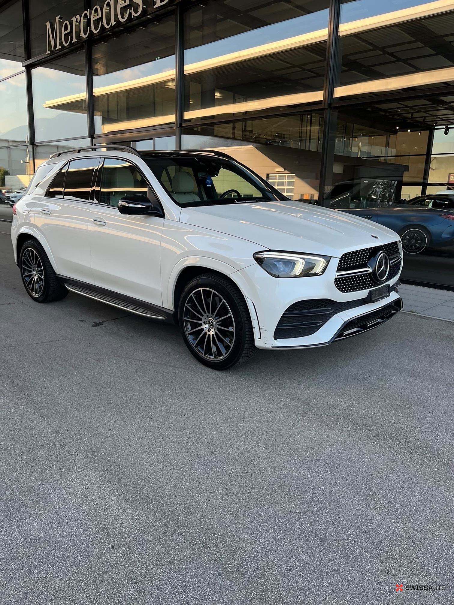 Auction Image