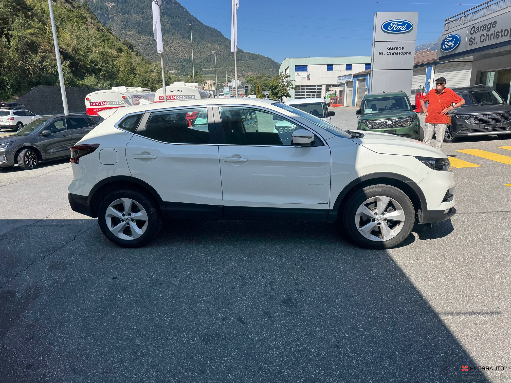 Auction Image