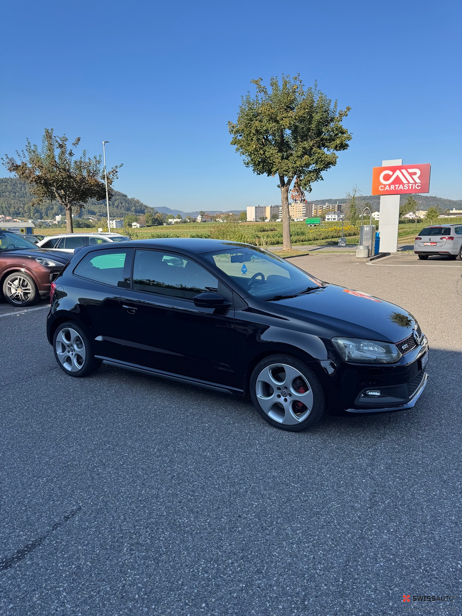 Auction Image