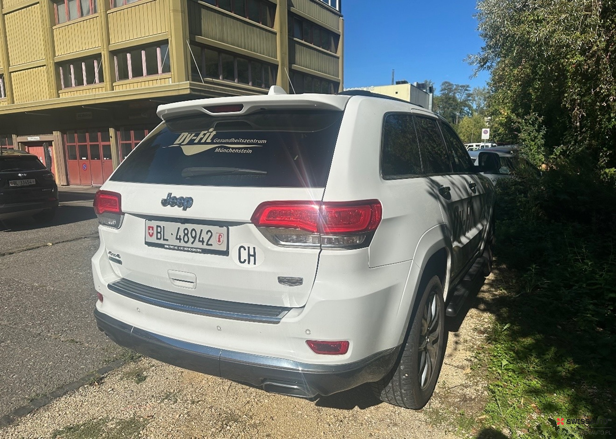 Auction Image