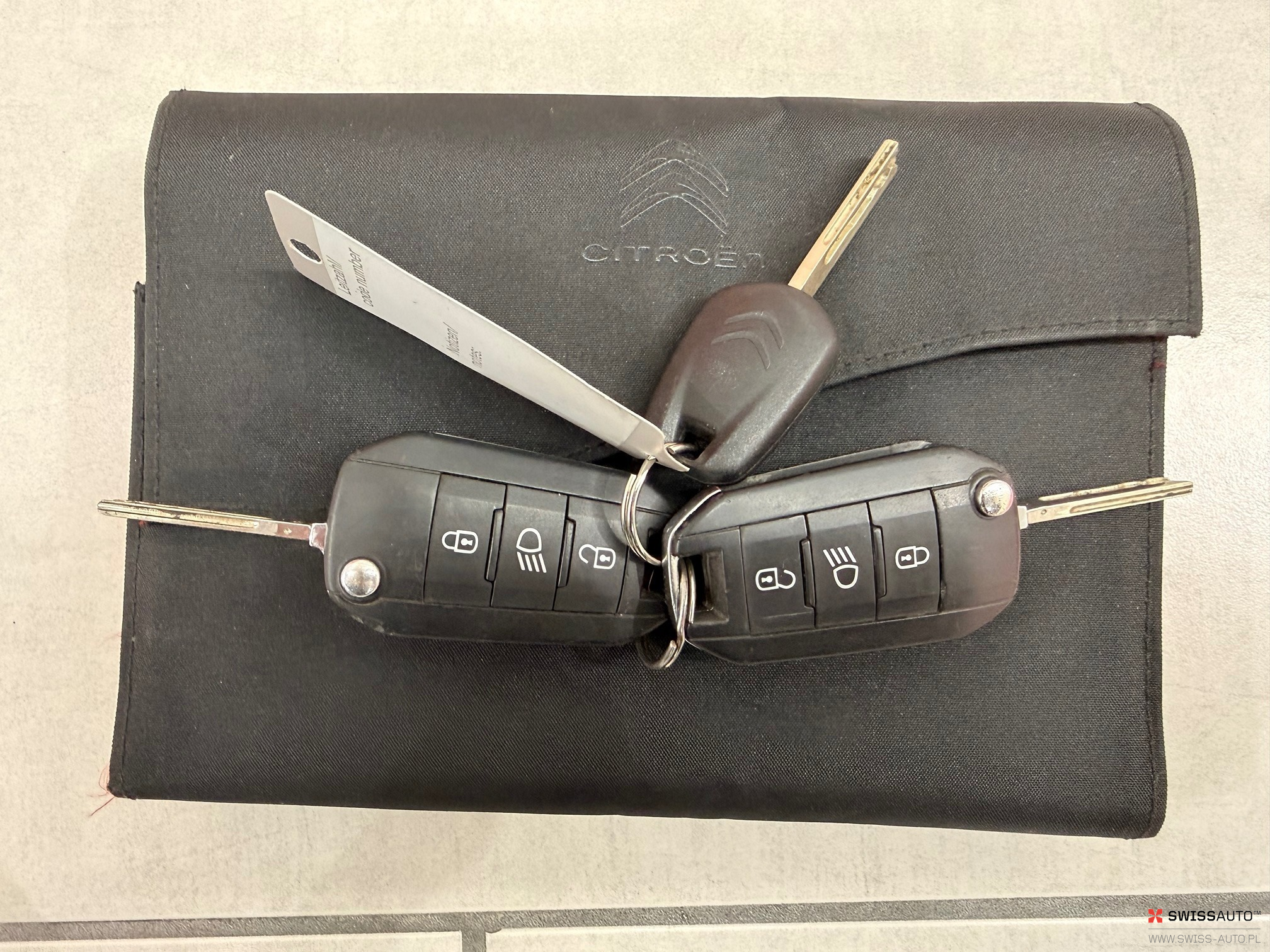 Auction Image