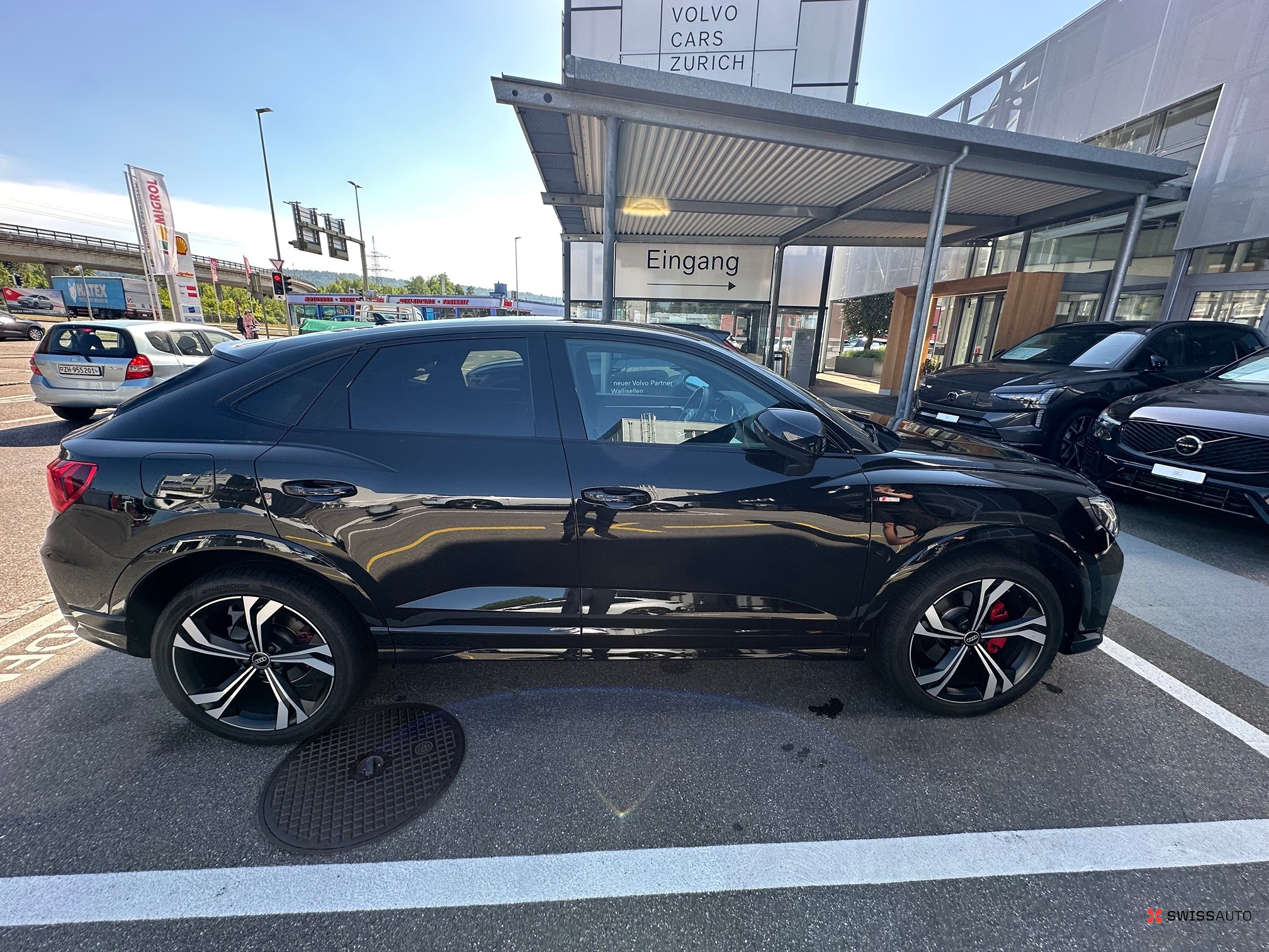 Auction Image
