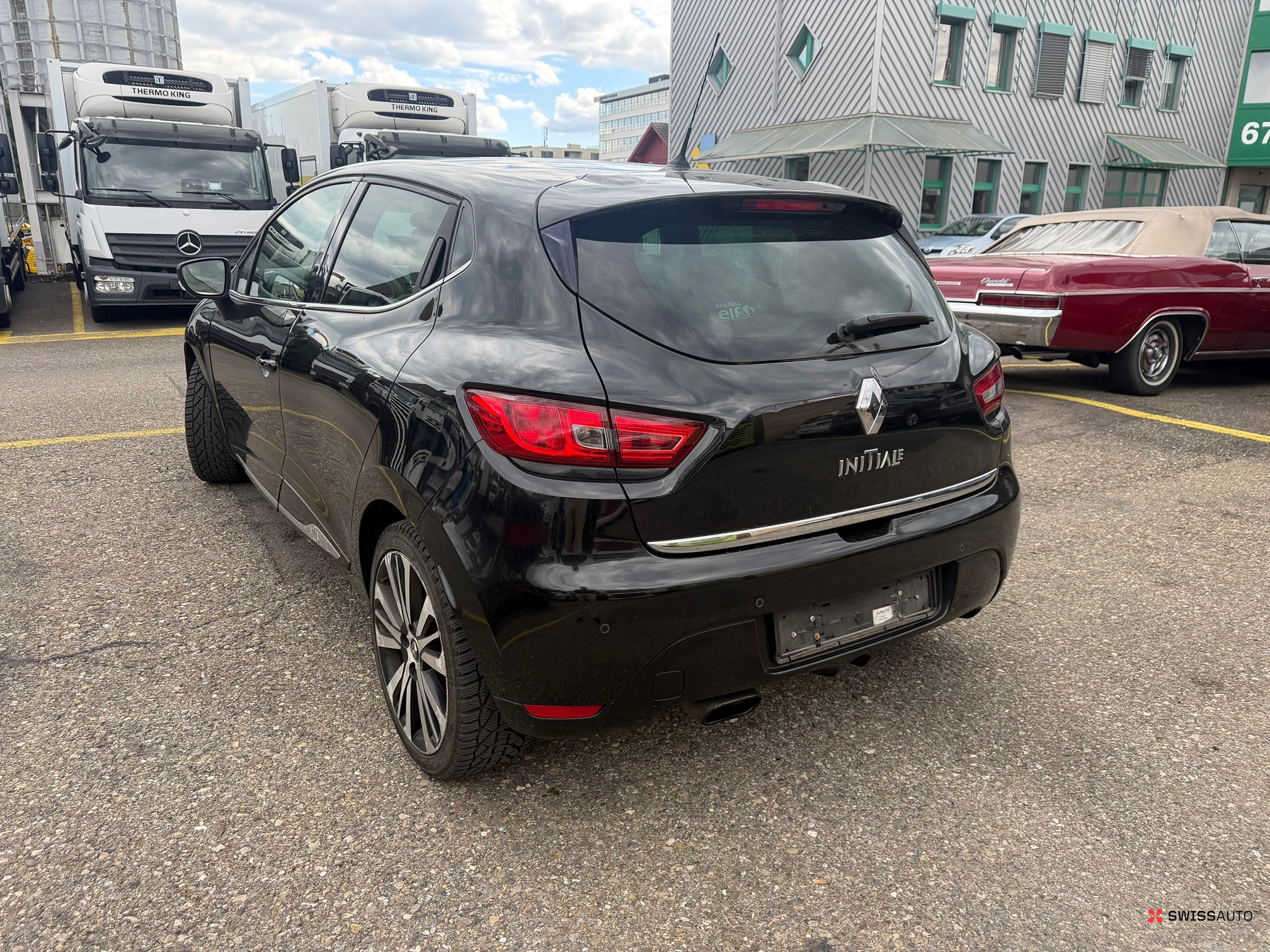 Auction Image