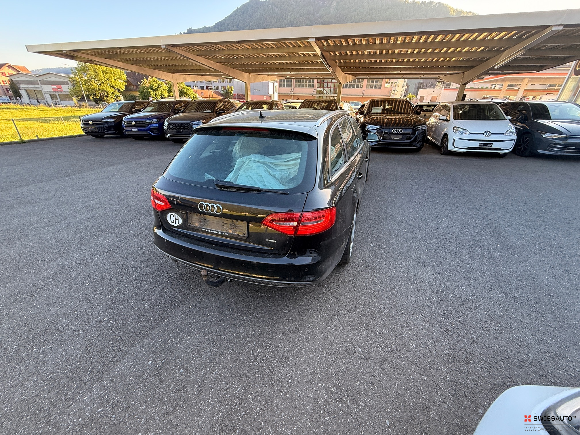 Auction Image