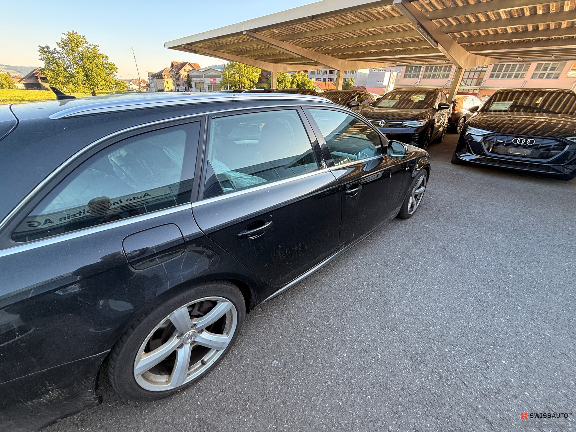 Auction Image