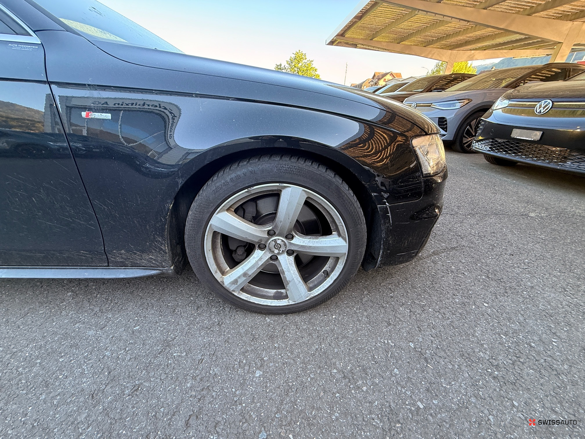Auction Image