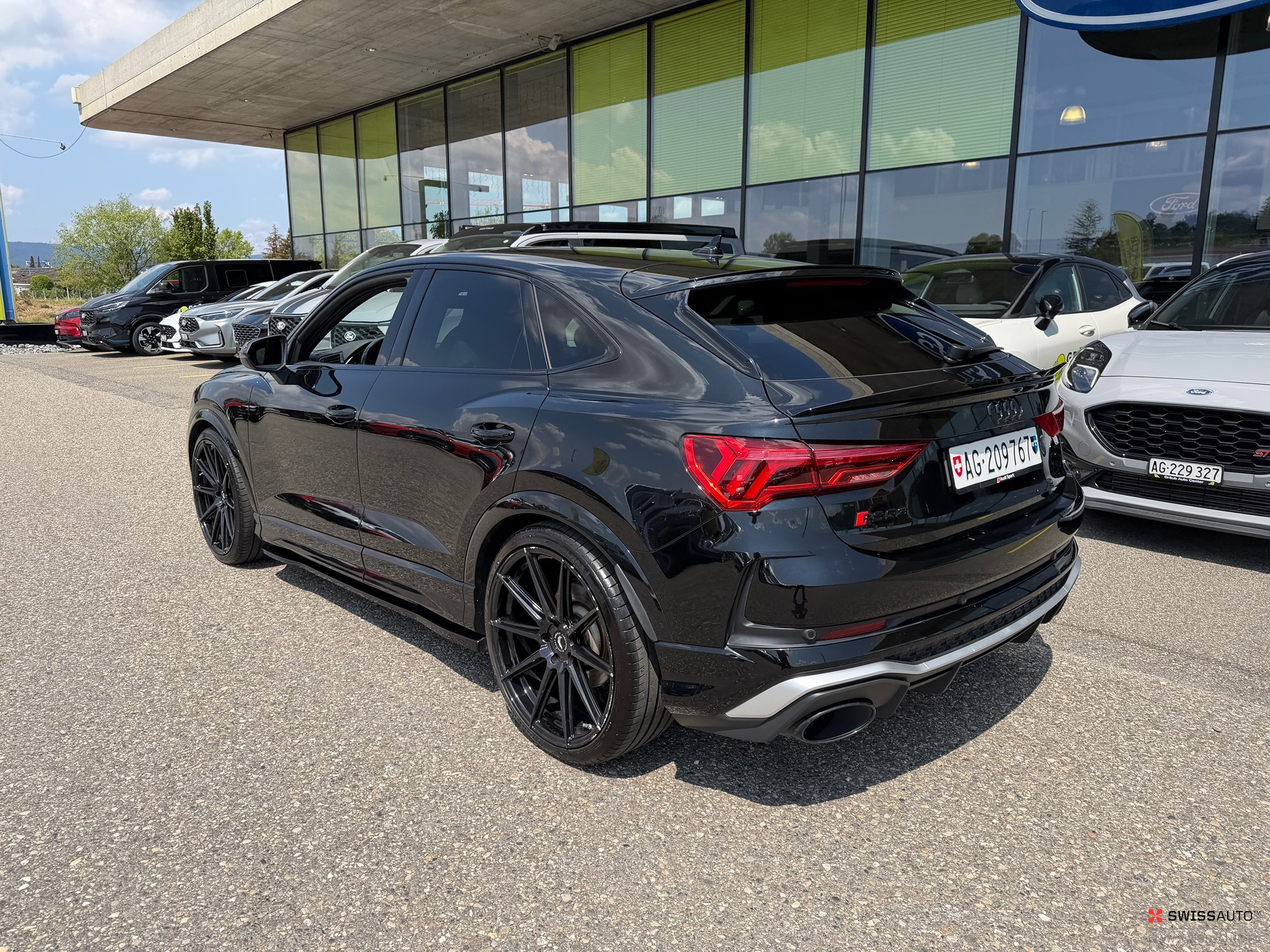 Auction Image