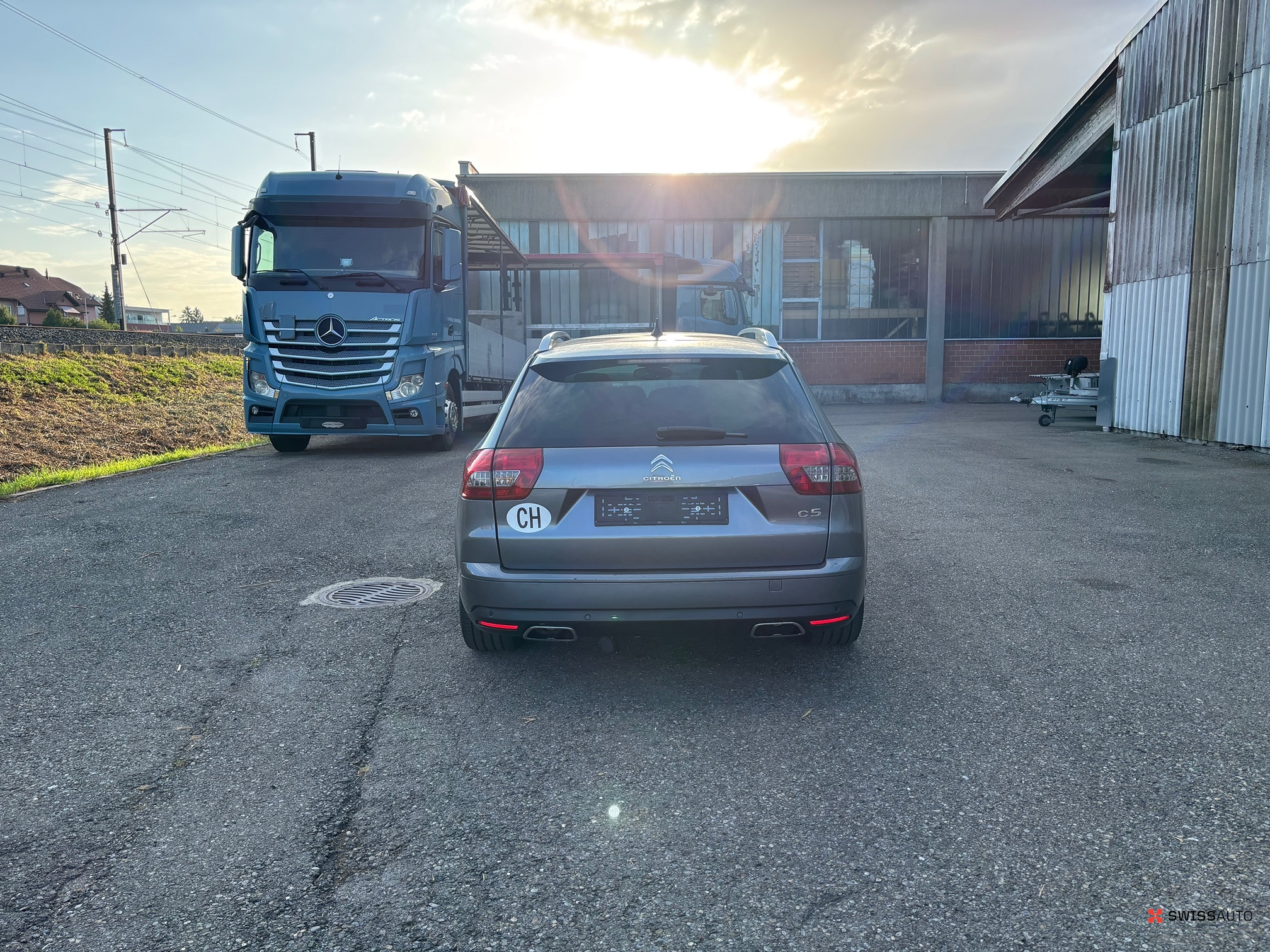 Auction Image