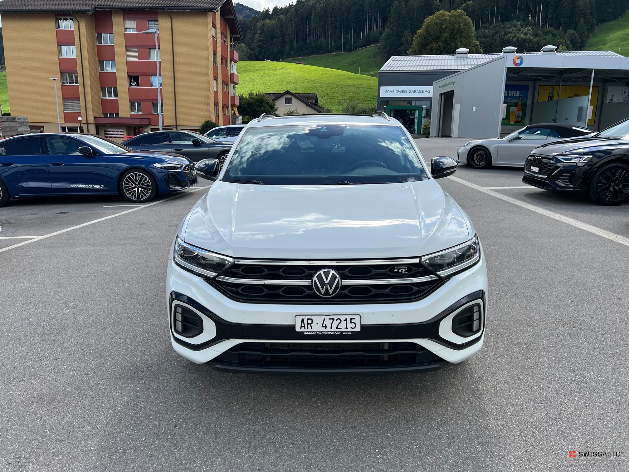 Auction Image